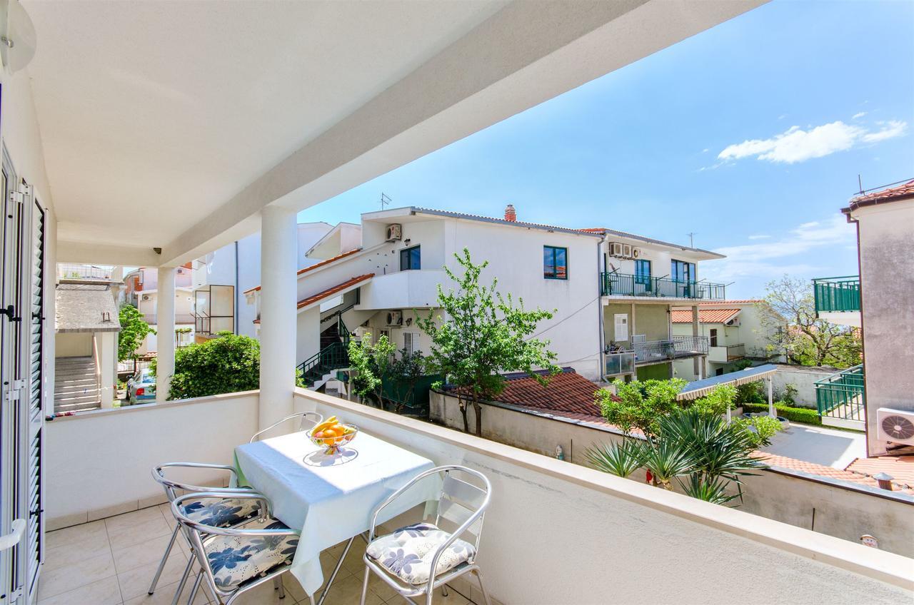 Apartments Mateo Baška Voda Екстериор снимка