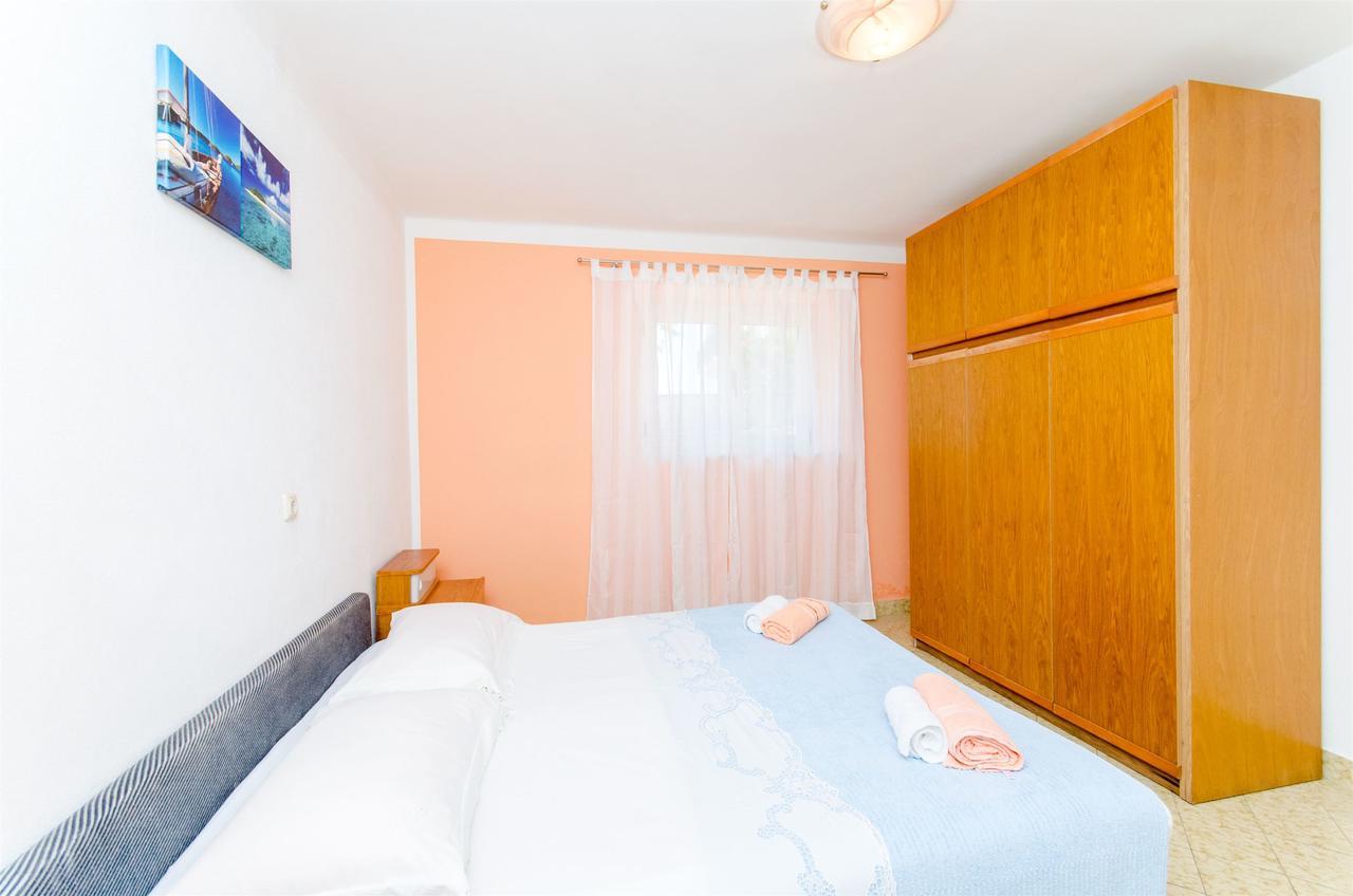 Apartments Mateo Baška Voda Екстериор снимка