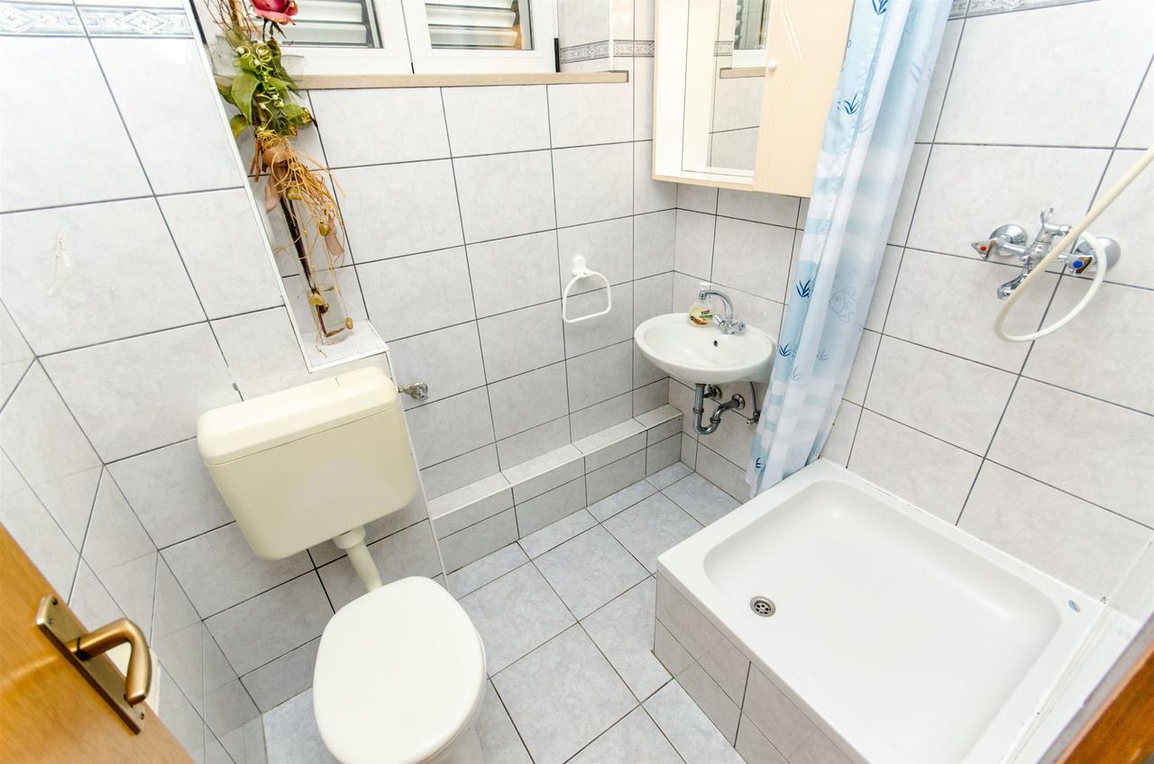 Apartments Mateo Baška Voda Екстериор снимка