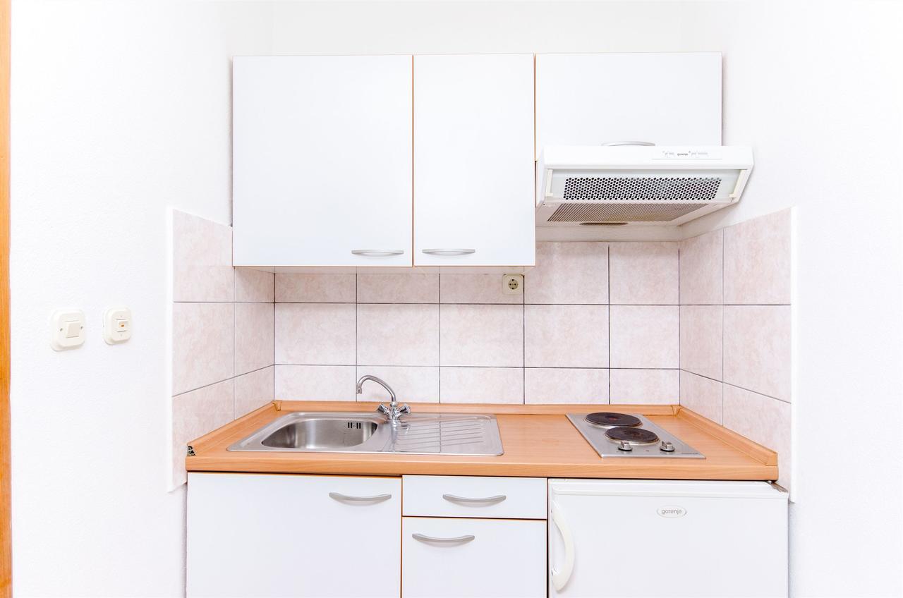 Apartments Mateo Baška Voda Екстериор снимка