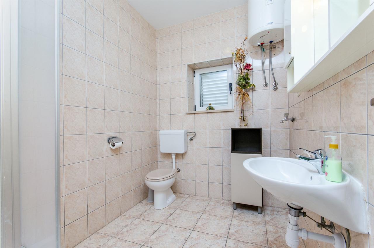 Apartments Mateo Baška Voda Екстериор снимка