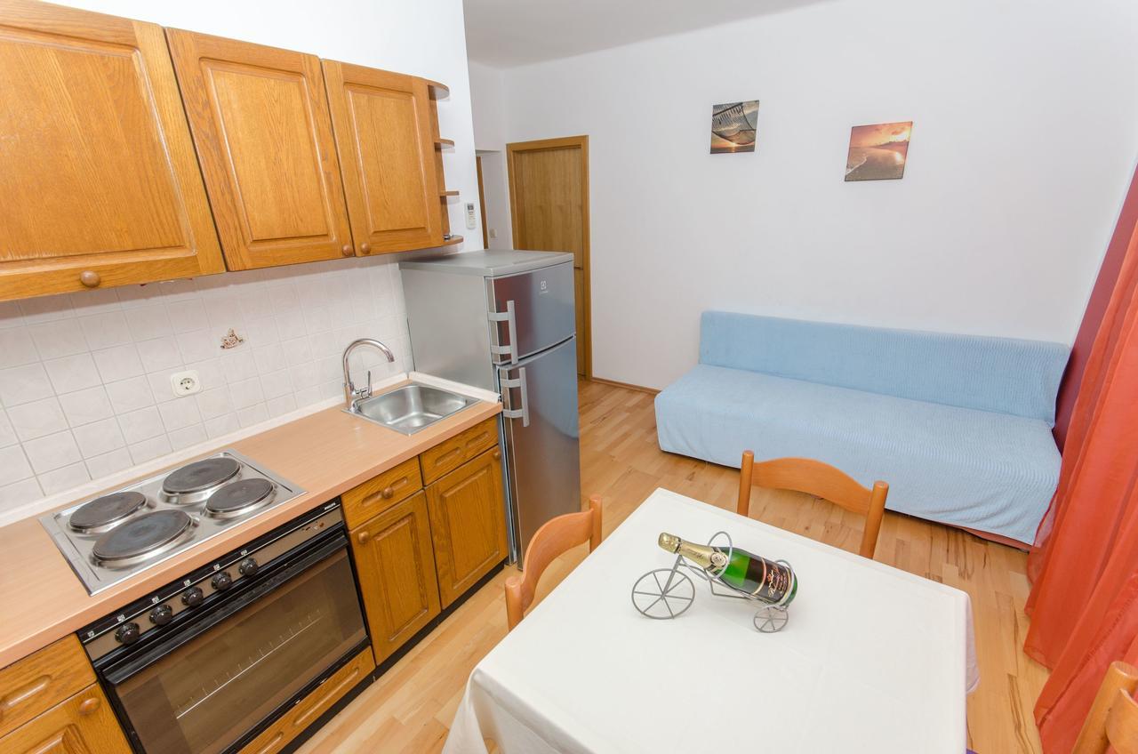 Apartments Mateo Baška Voda Екстериор снимка