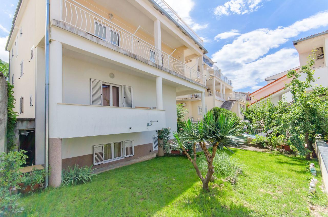 Apartments Mateo Baška Voda Екстериор снимка