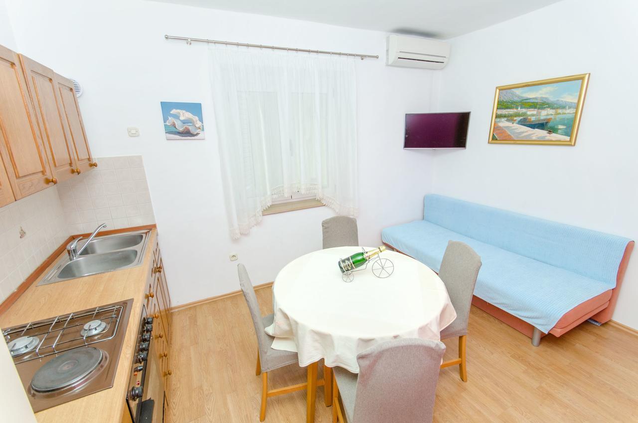Apartments Mateo Baška Voda Екстериор снимка